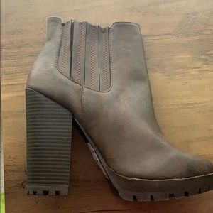 Candies Boots- BNWT- Size 10